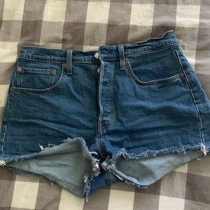 Dark wash Levi’s Denim shorts